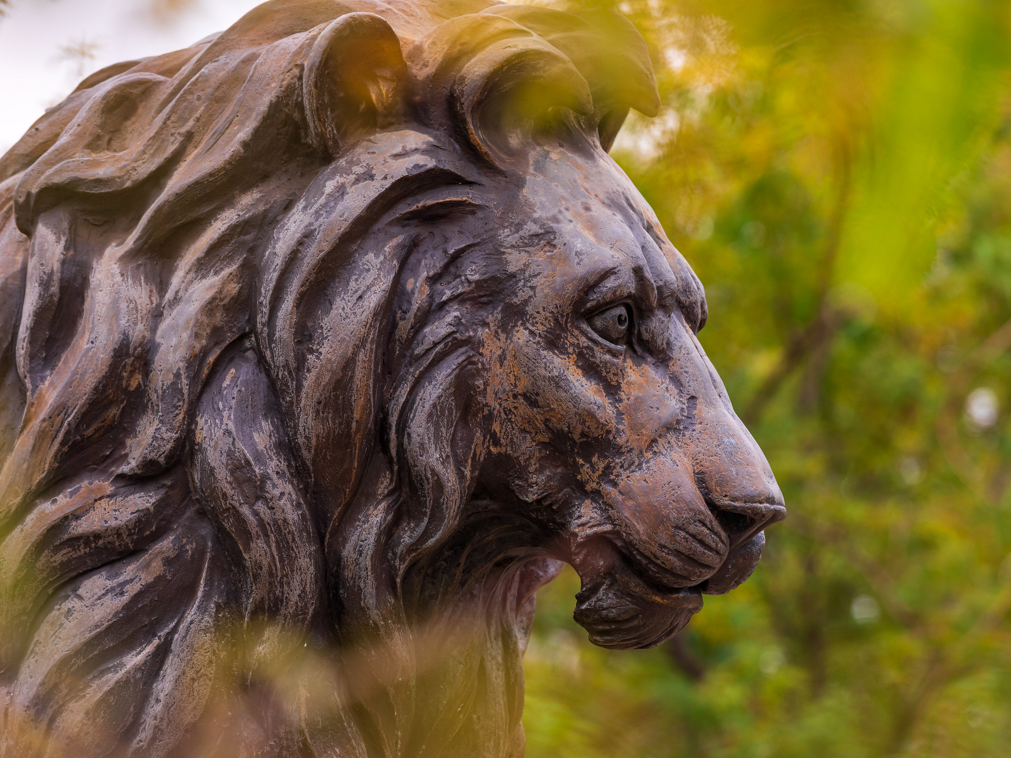 Lion statue at MSSU