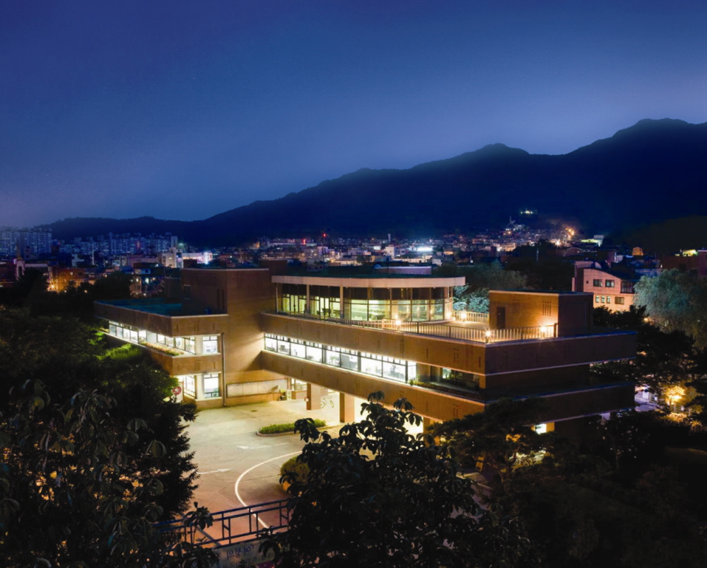 Duksung University at night