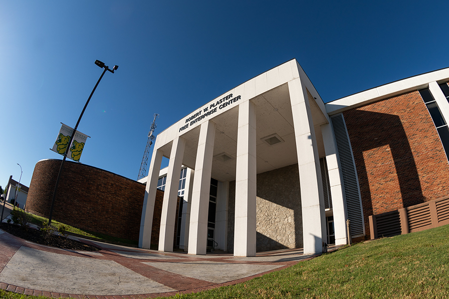 Teaching in the Age of AI: MSSU’s Dr. Sarah Holtzen Named National Finalist for Innovation  