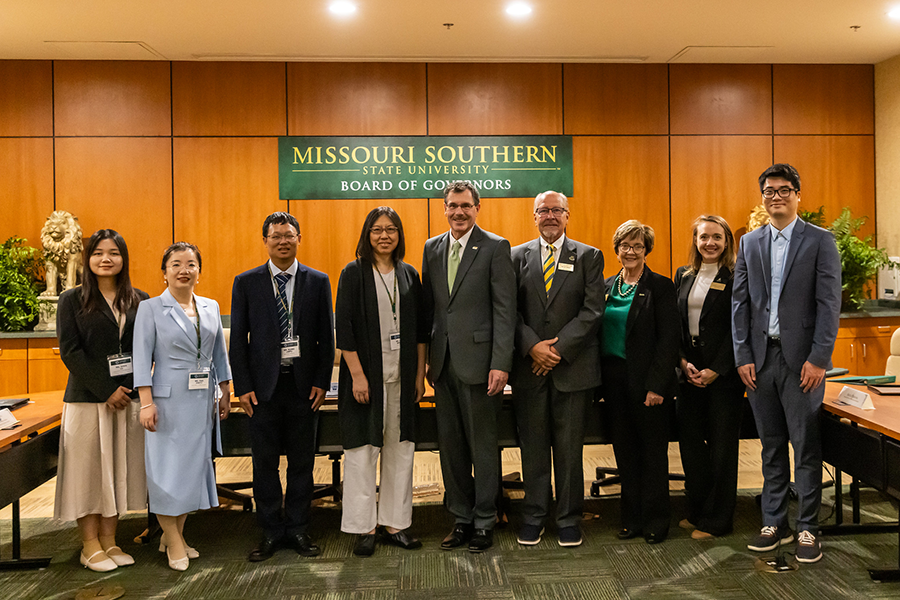 Partner school Zhejiang International Studies University visits Missouri Southern State University