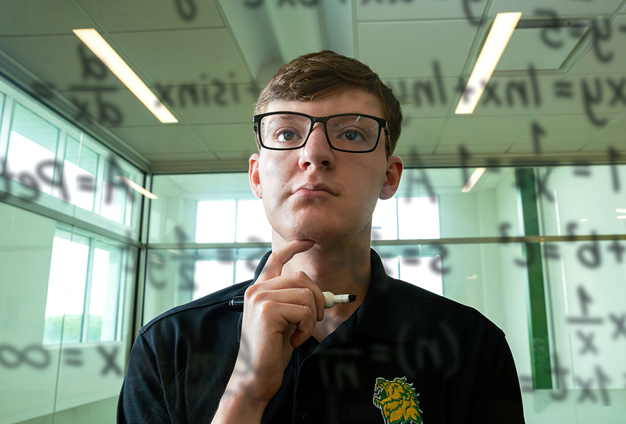 Joseph Courter Named 2026 Outstanding Graduate 