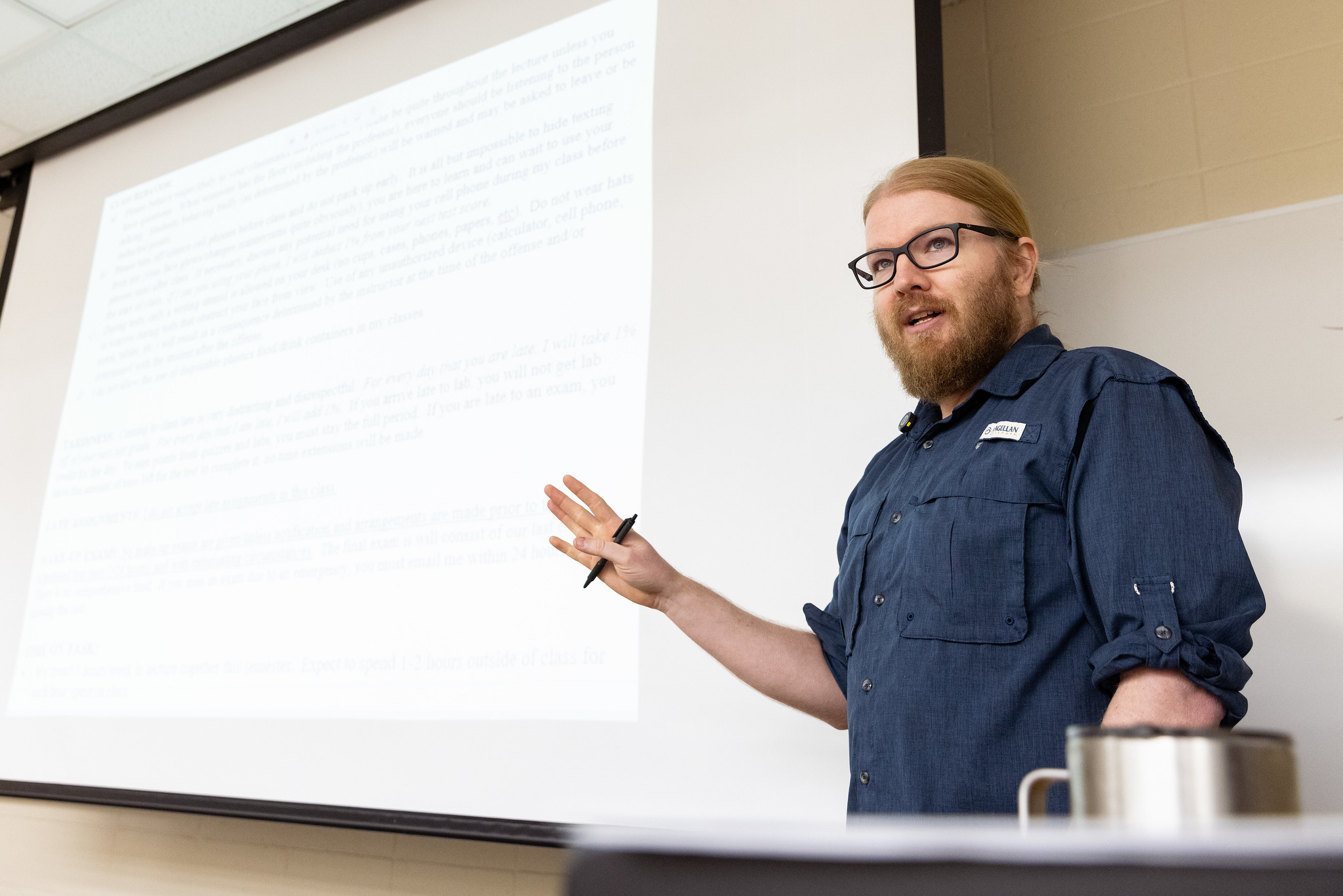faculty member teaching to class 